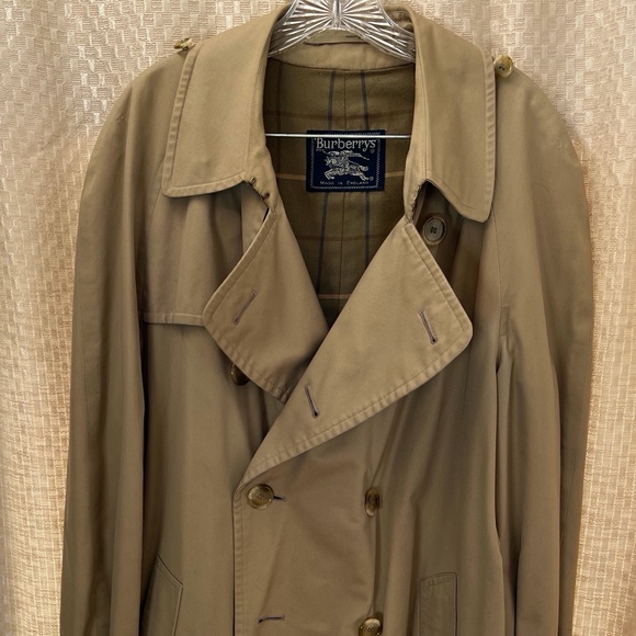 VINTAGE BURBERRY DOUBLE-BREASTED TRENCH COAT - MENS SIZE L